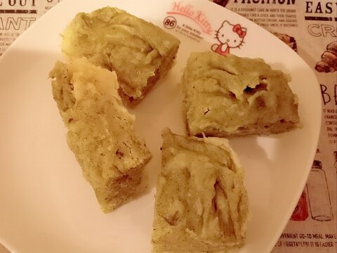 グルテンフリー!豆腐と米粉の緑茶マーブル蒸しパン